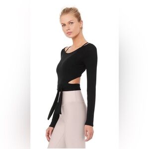 Alo yoga top